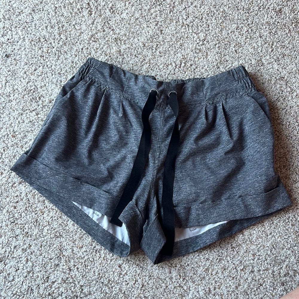 Lululemon Spring Break Away Shorts
